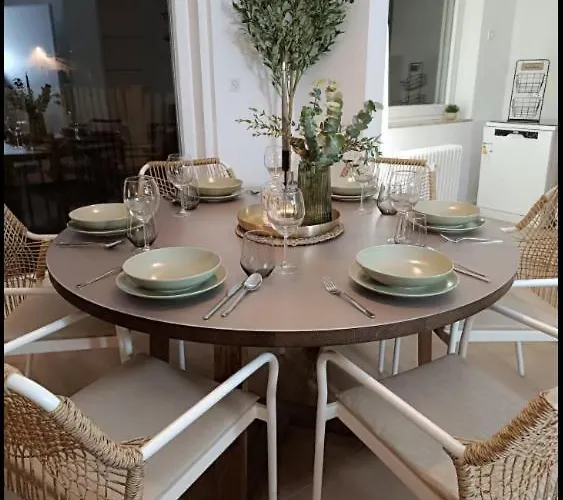 Sa Exklusives Stadtapartment Mit 3 Sz * Warburg